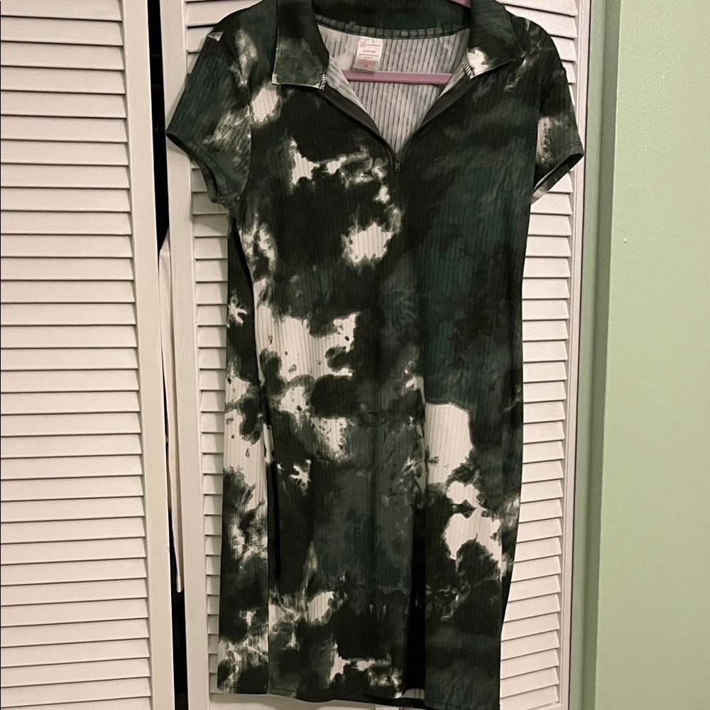 No Boundaries Green and White Striped Top